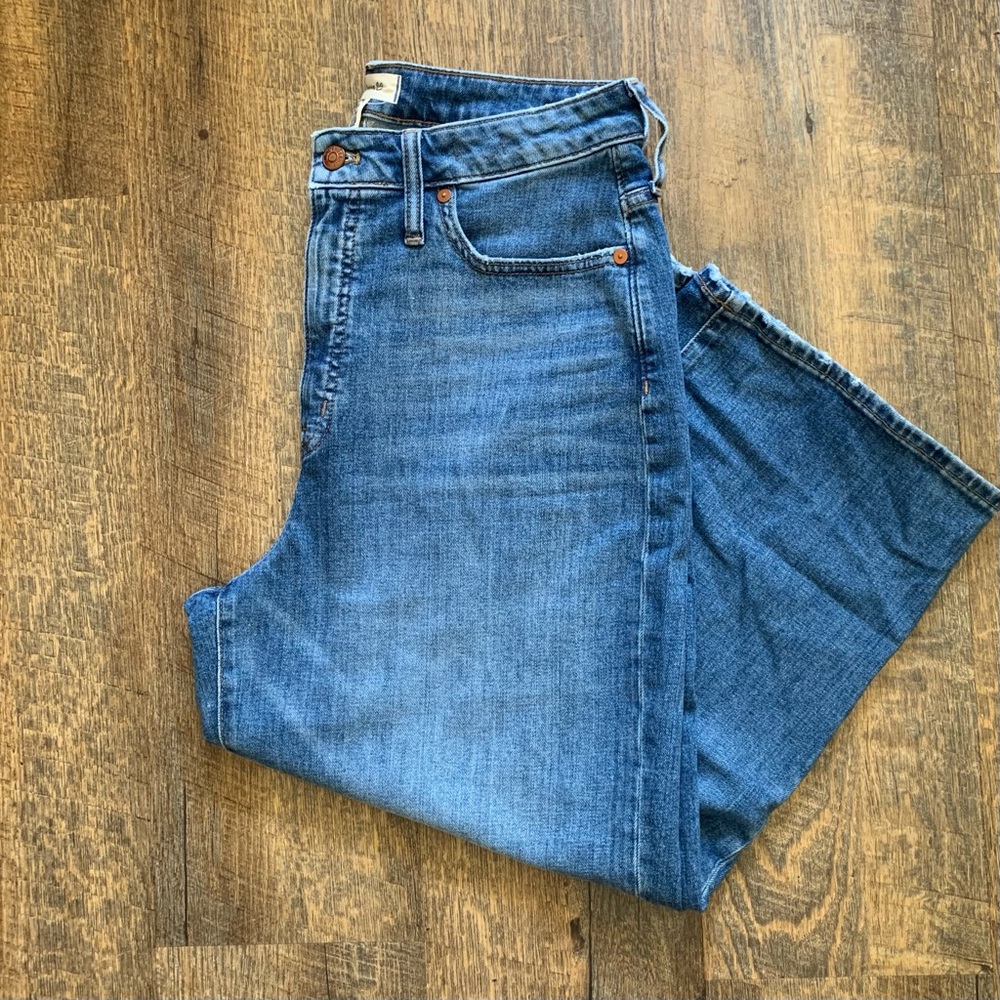 Madewell curvy slim fit crop jeans, size 30 petite